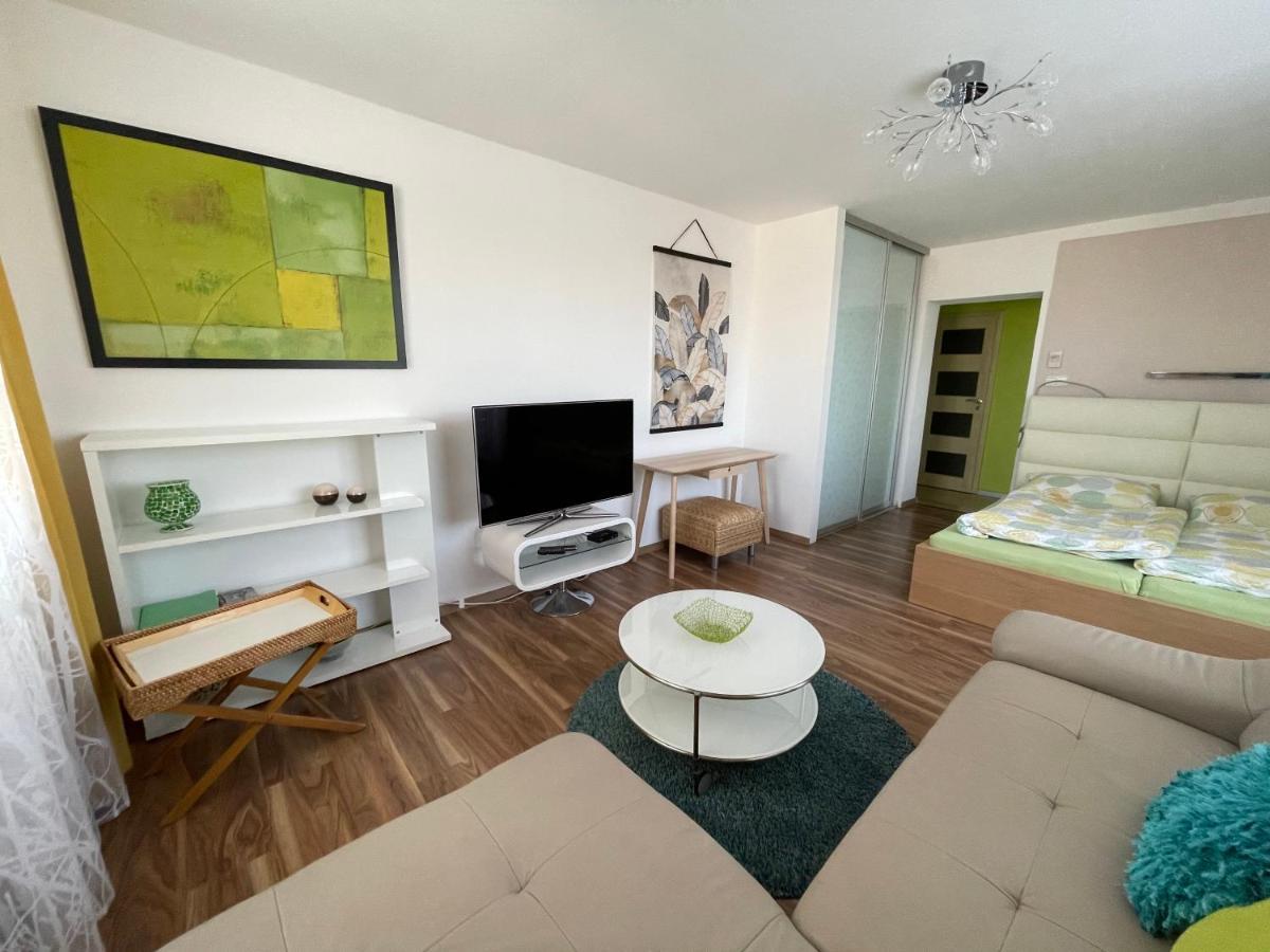 Apartment Jan Прага Екстер'єр фото